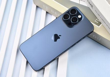 江夏苹果维修点分享iPhone 15 Pro Max屏幕更换全新实操风险 